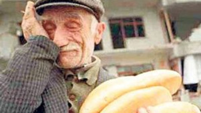 Eşref Amca Yunan gazetede manşet oldu