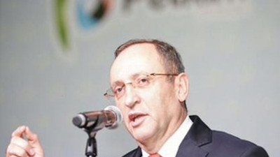 Üniversiteleri eleştiren CEO fena yakalandı !