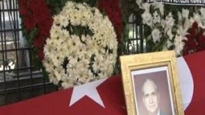 Tahsin Şahinkaya toprağa verildi