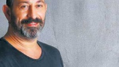 Cem Yılmaz'a icra şoku