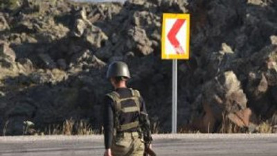 Çatışıp mağaraya kaçtılar !