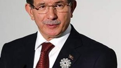 Davutoğlu'na zor soru: IŞİD ile savaşa neden geç katıldınız ?
