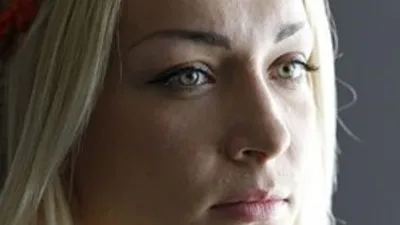 Fenerbahçe maçındaki reklam FEMEN'i kızdırdı