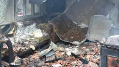 Bomba gibi patladı: 4 yaralı