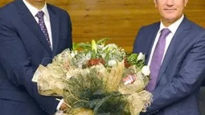 Perşembe günü müsteşar, bugün Bakan oldu