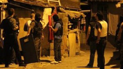İstanbul'da şafak operasyonu