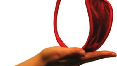 Yeni iç çamaşırı çılgınlığı: C-string