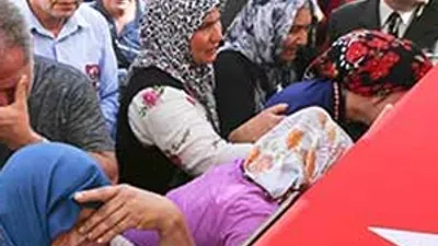 Dağlıca şehidinin cenazesinde olay !