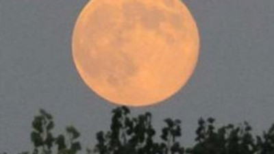 Bu geceye dikkat ! Yılın en önemli gök olayı..