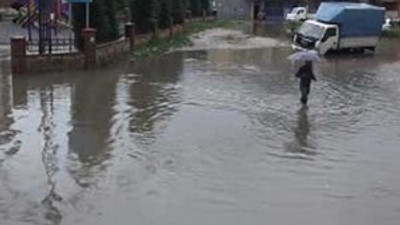 İstanbul sular altında kaldı !