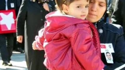 Şehit polis memleketine uğurlandı