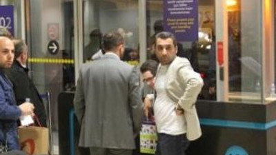 Uçaklar rötar yapınca ortalık karıştı !