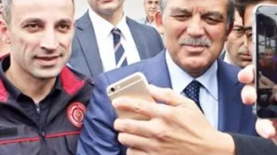 Abdullah Gül öyle bir geliyor ki..