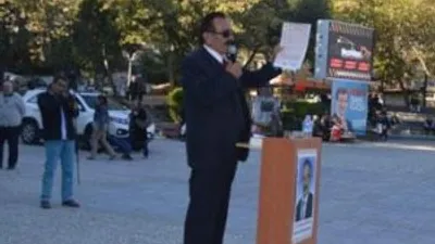 En kalabalık mitingini yaptı !
