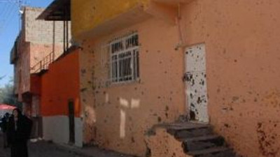 Güneydoğu'da hendekli, barikatlı seçim...