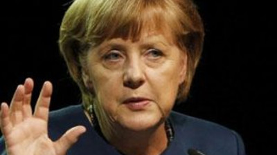 Merkel'den tebrik telefonu !
