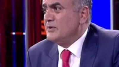 Adil Gür'den sürpriz karar