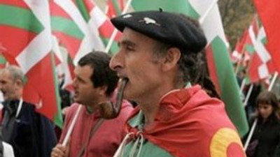 İspanya bölündükçe bölünüyor !