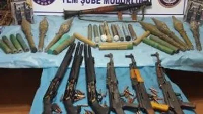 PKK türbeyi cephanelik yapmış