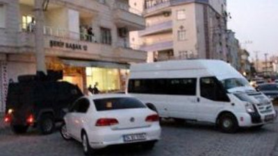 Polise bombalı saldırı: 4 yaralı