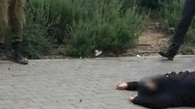 Genç kızı sokak ortasında katlettiler !