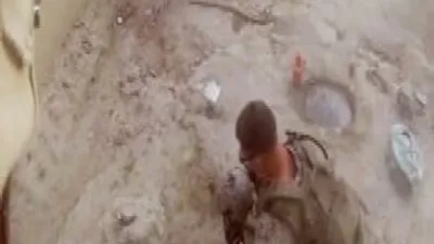 ABD askeri kafasından vuruldu !