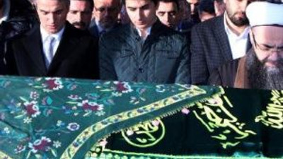 Cenaze namazını Cübbeli Ahmet kıldırdı