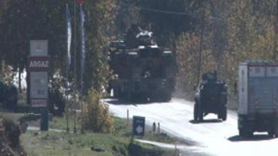 Sınıra askeri sevkiyat !