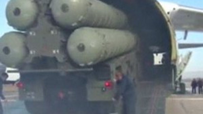 Rusya dediğini yaptı ! S-400 füzeleri Suriye'de