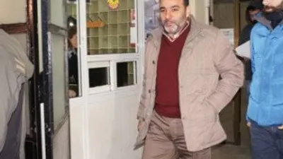 Gazeteci Bülent Keneş gözaltına alındı !