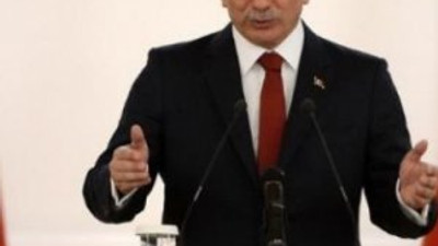 Davutoğlu'ndan ders gibi yanıt !