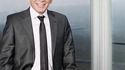 Olmayan kattan daire satmış !