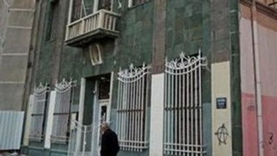 Almanya Başkonsolosluk binasını satıyor