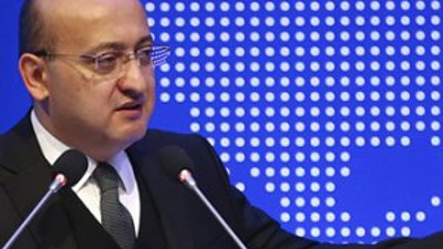 Akdoğan'dan bildiri tepkisi: ''Deli saçması''