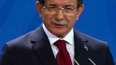 Başbakan Ahmet Davutoğlu'ndan vize müjdesi geldi