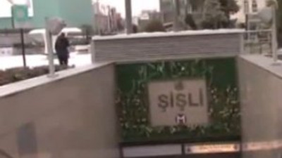 İstanbul Metrosu ikinci kez durdu !