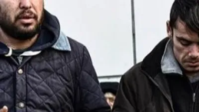 Koç'un cenazesine damga vuran görüntü