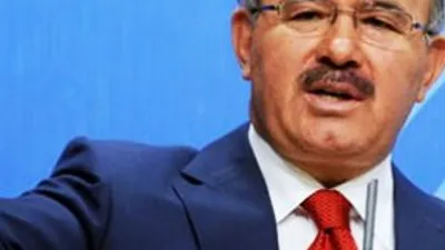 AK Parti'de istifa depremi !
