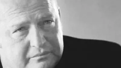 ''Mustafa Koç'un anısı önünde saygıyla...