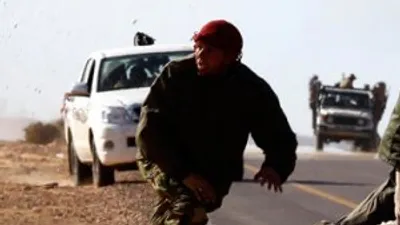IŞİD Başika kampına saldırıdı, bozguna uğradı