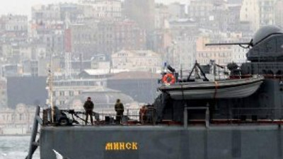 Rus savaş gemileri boğazdan böyle geçti