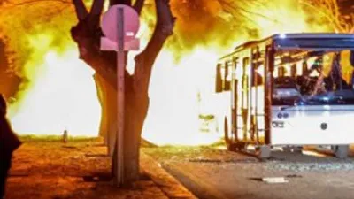Kobani'den 2 canlı bomba daha geldi !