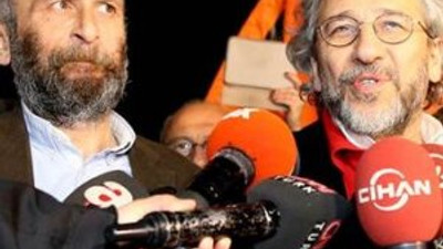 Dünya medyası tahliyeyi böyle gördü !