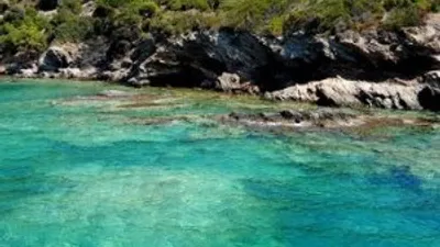 Koruma altındaki Klaros Koyu şantiyeye döndü !