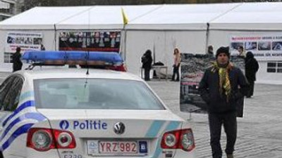 PKK çadırı Brüksel polisinin korumasında