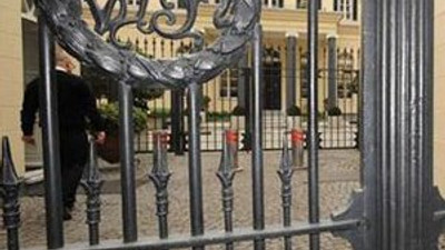 O ülkenin İstanbul Başkonsolosluğu kapatıldı !