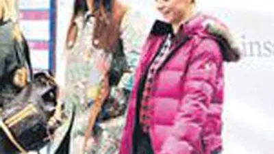 Demet Akalın trafiği felç etti !