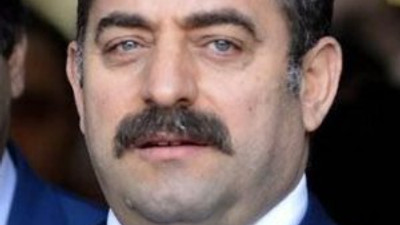 Firari savcı Zekeriya Öz'e darbe üstüne darbe !