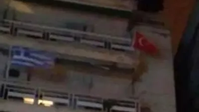 Selanik’te Türk Bayrağı krizi
