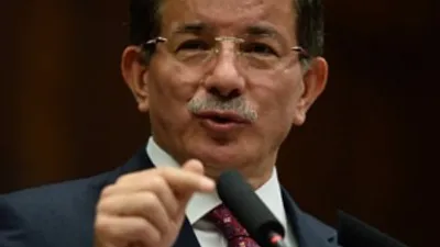 Davutoğlu hain propagandaya Sur'dan yanıt verecek